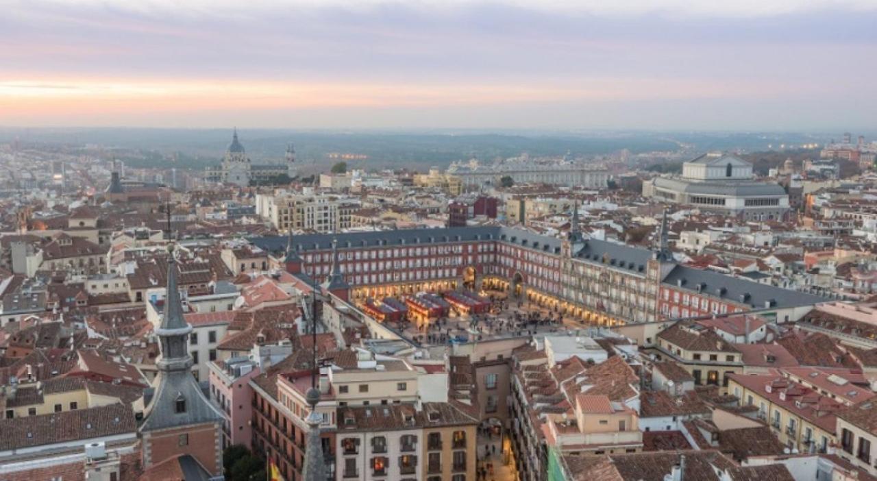 Apartamento Plaza Mayor Attic En Madryt Zewnętrze zdjęcie