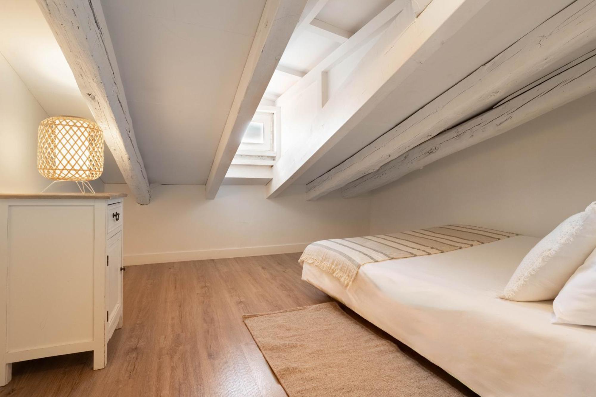 Apartamento Plaza Mayor Attic En Madryt Zewnętrze zdjęcie